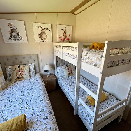 Cottontail Lodge - Hot Tub - Pet Friendly South Cerney Kültér fotó